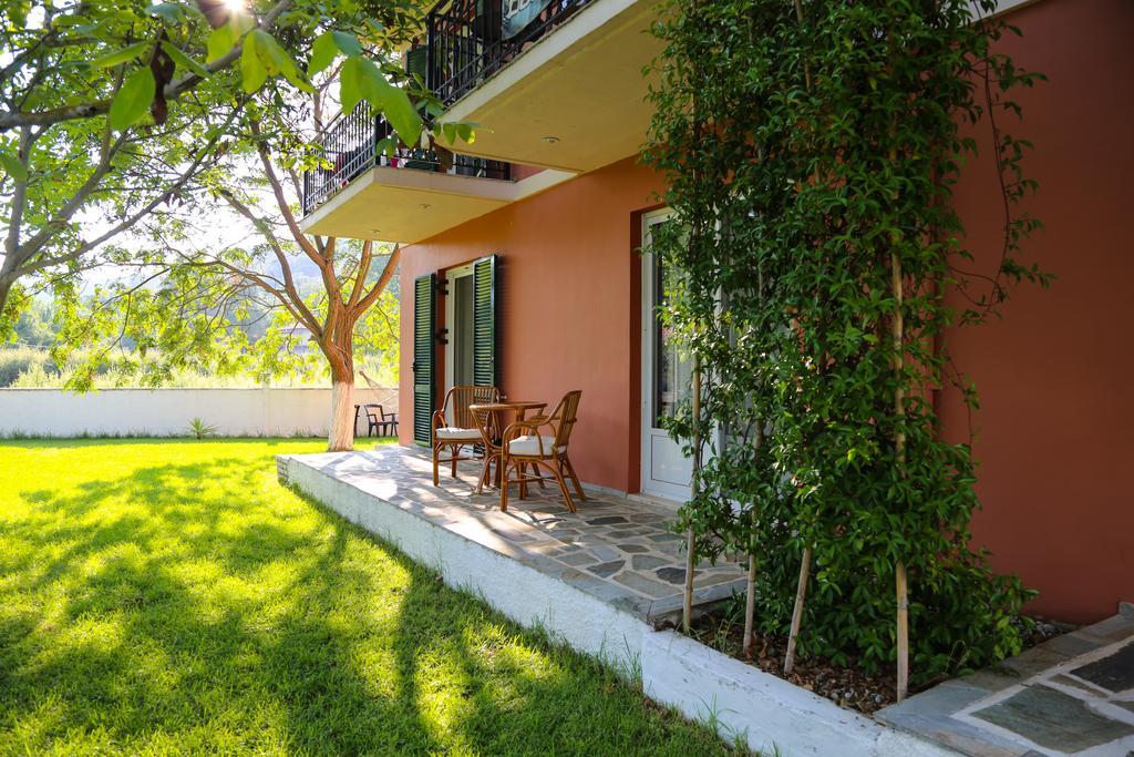 Spasmeni Vrisi Ligia Habitación foto